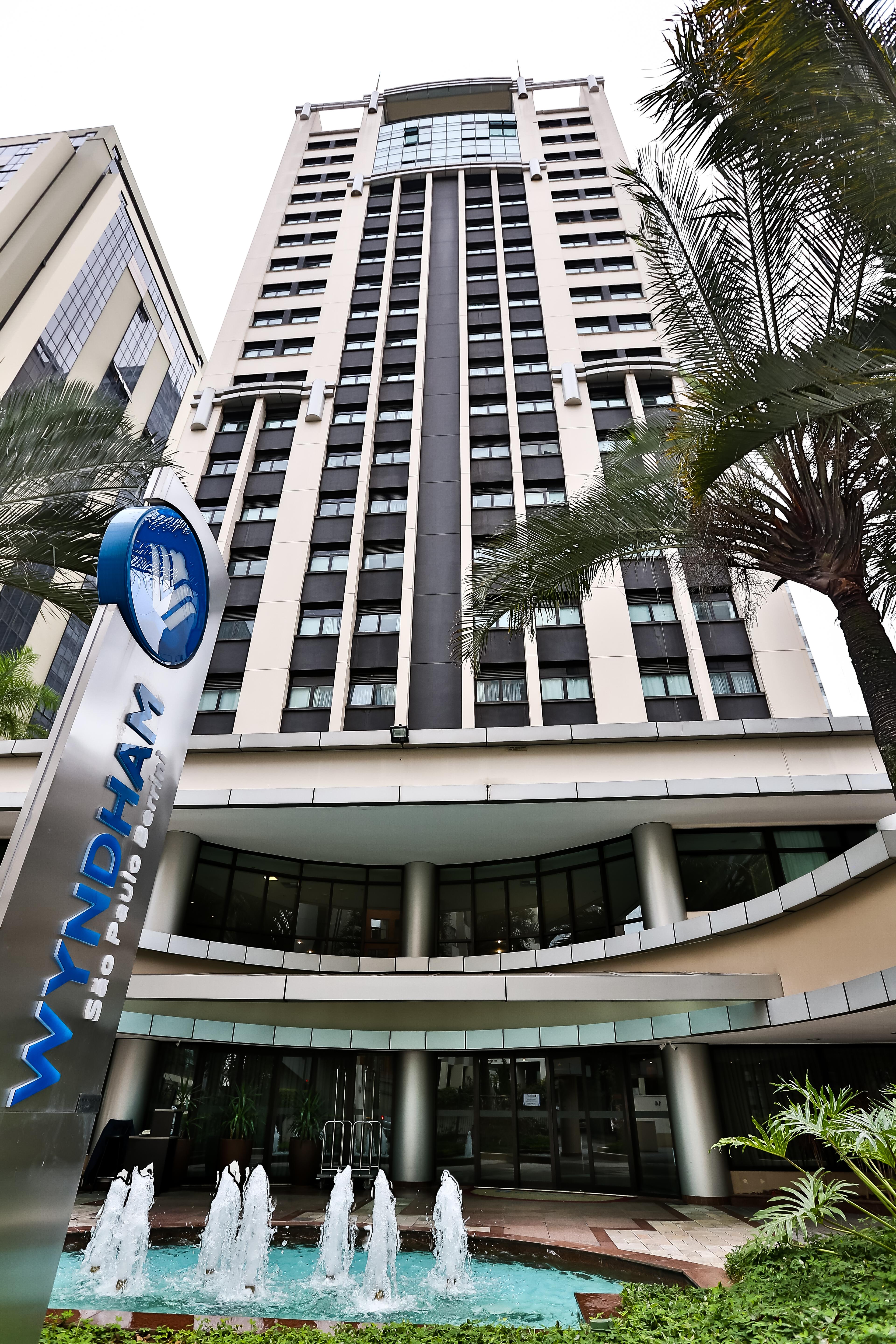 Wyndham Sao Paulo Berrini Hotel Екстериор снимка